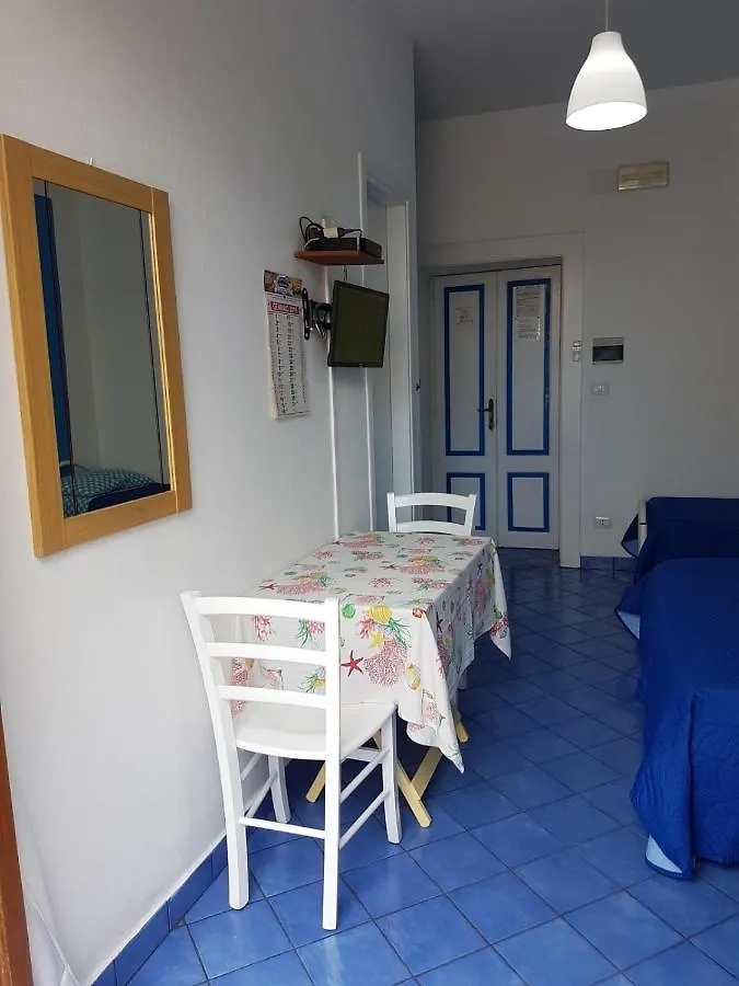 Apartamento Lipari Centro Storico Flat 6 Mins From Port Italia